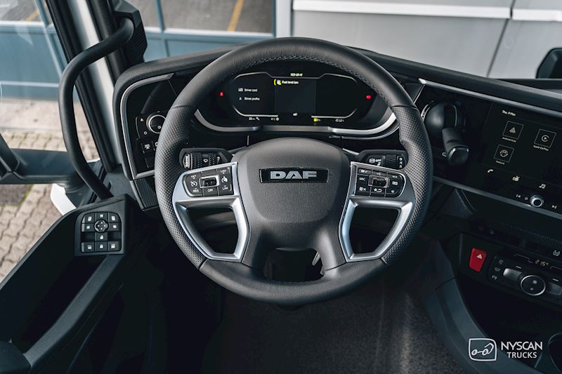 Fabriksny DAF XG 530 FTS til Brdr. JK A/S