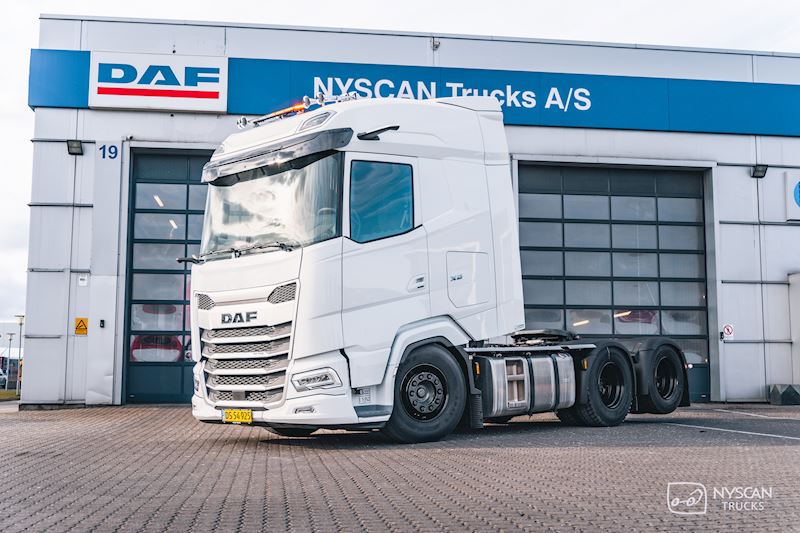Fabriksny DAF XG 530 FTS til Brdr. JK A/S