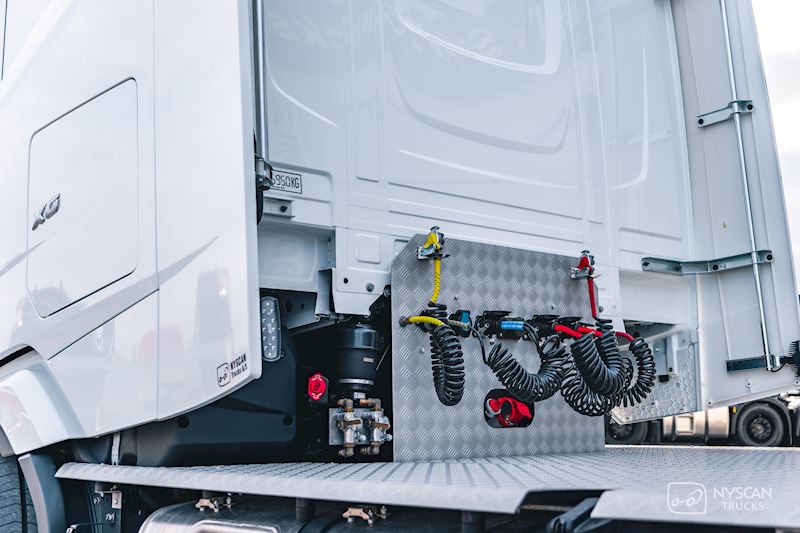Fabriksny DAF XG 530 FTS til Brdr. JK A/S