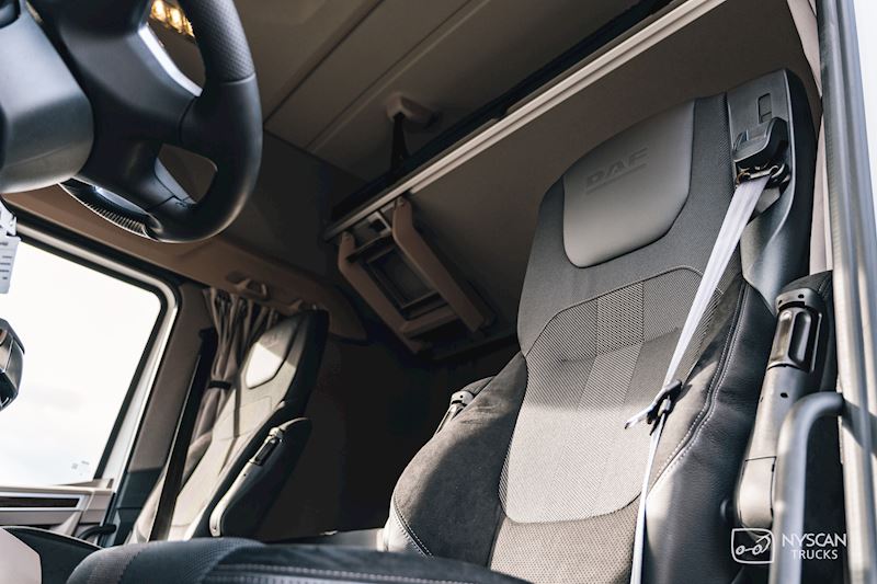 Fabriksny DAF XG 530 FTS til Brdr. JK A/S