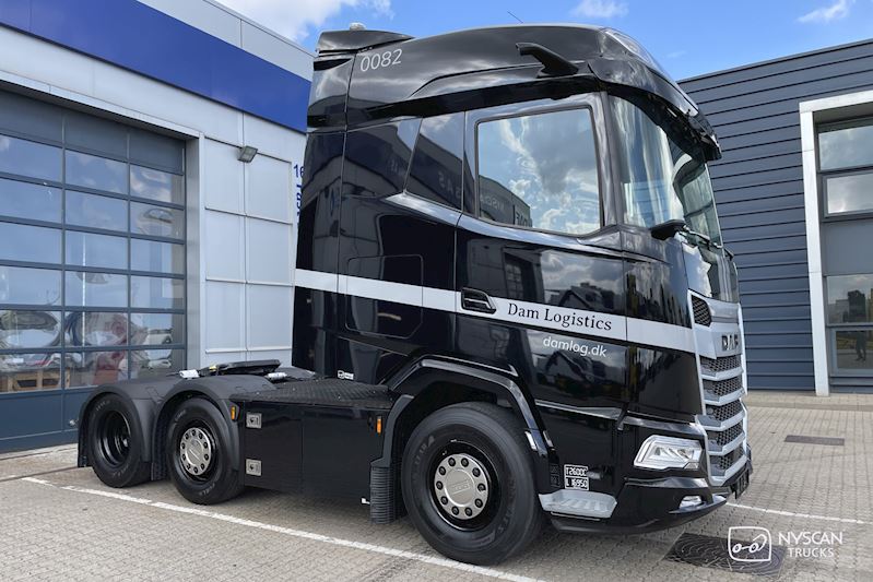 Fabriksny DAF XG 480 FTG  til Dam Logistic.